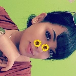 Meet your Posher, Brenda